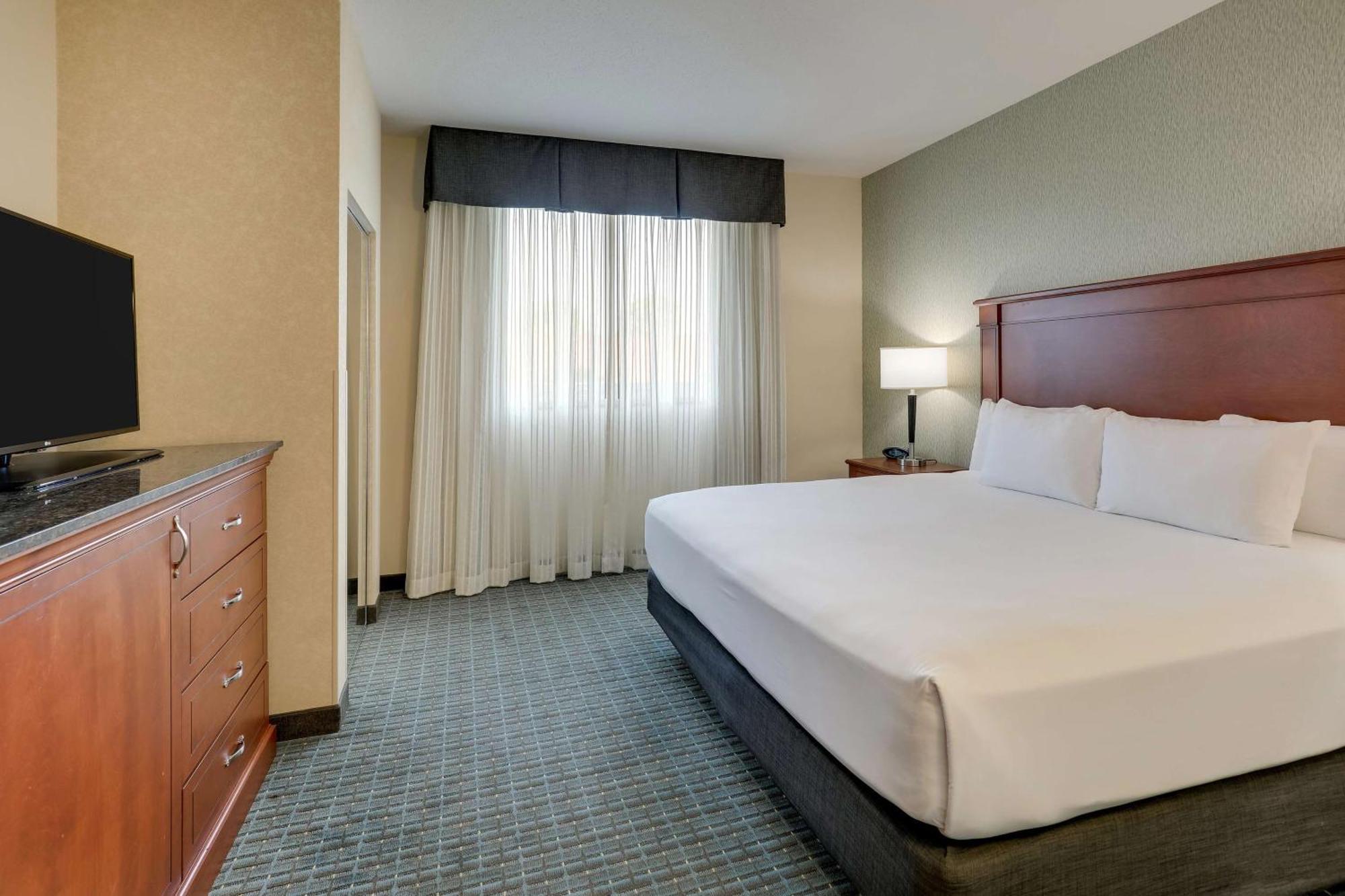 Hotel Drury & Grand Rapids 3*