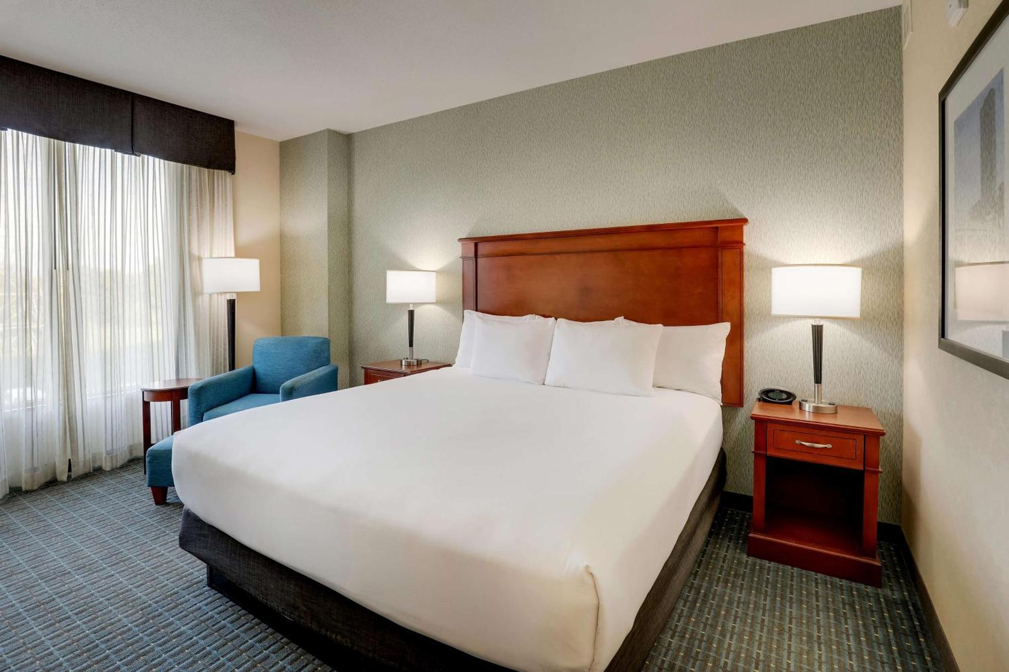 Hotel Drury & Grand Rapids