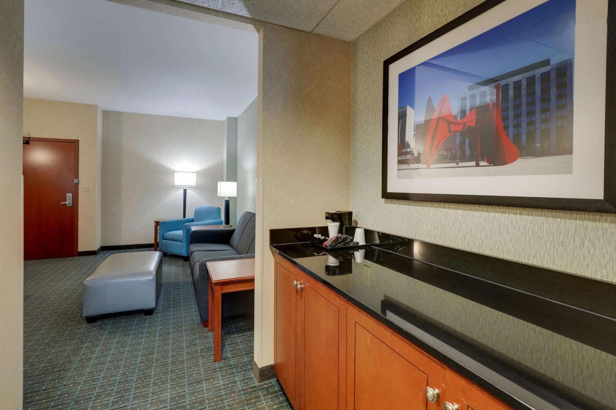 Drury & Grand Rapids Hotel