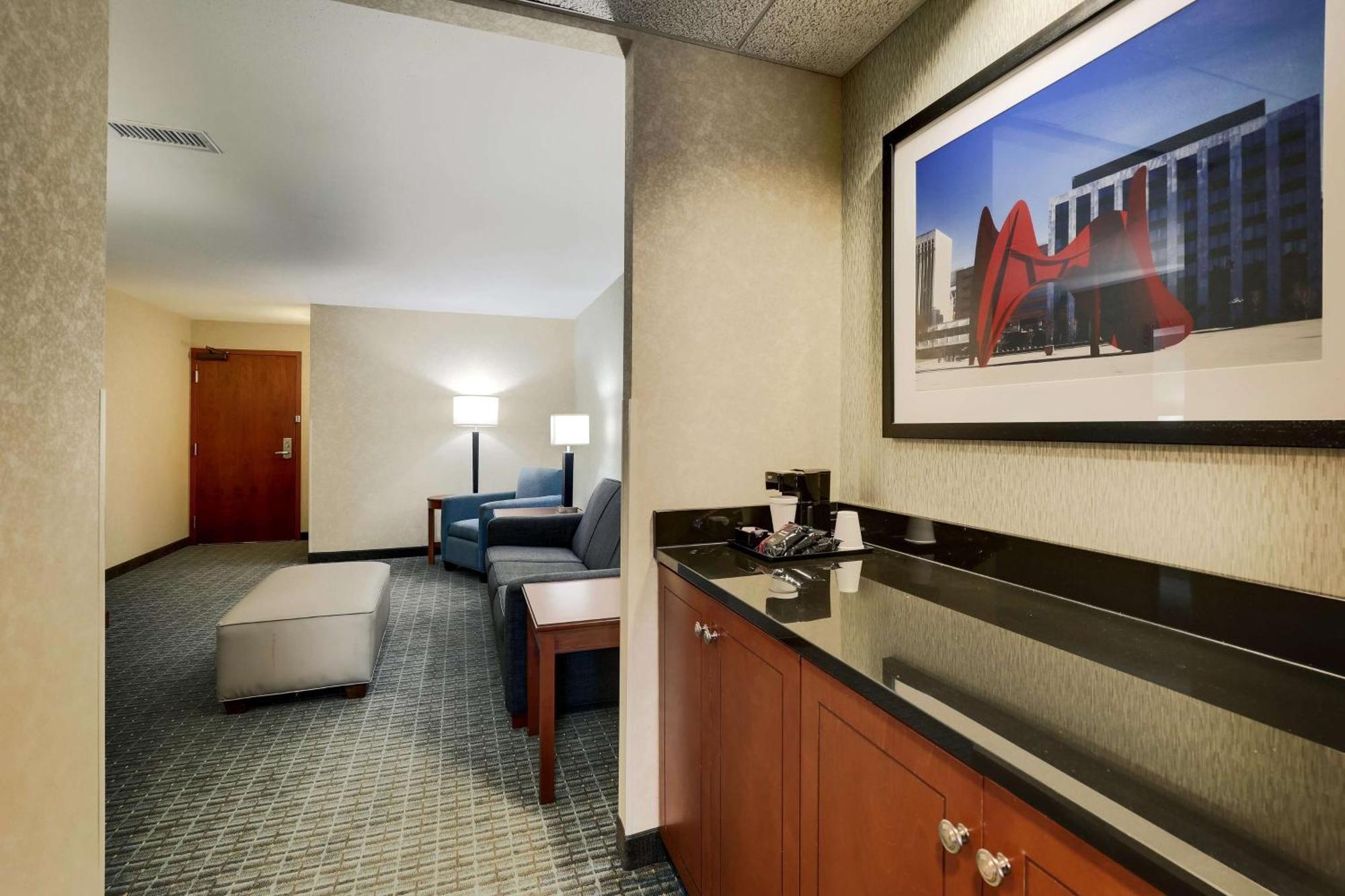 Drury & Grand Rapids Hotel Cascade